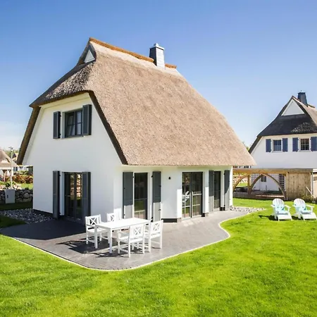 Ferienhaus, *